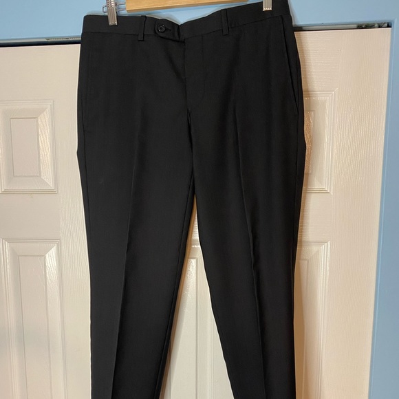 Mens suit, Joseph & Abboud, Black and beautiful - Picture 8 of 9